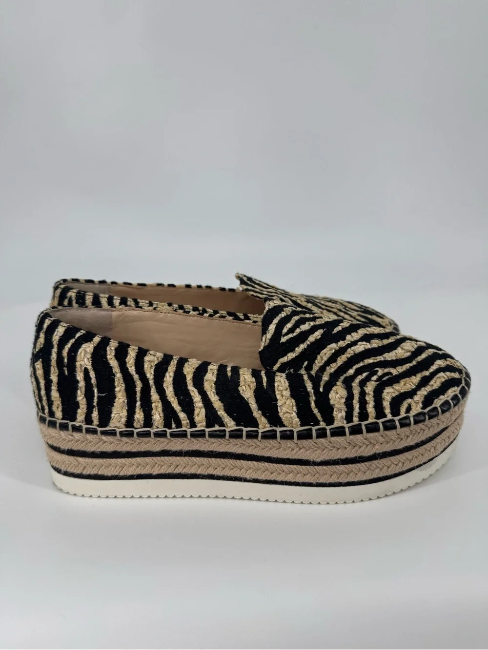 Vince Camuto Zebra Espadrille Platform Loafers Raffia Slipon Resort Chic Size 9